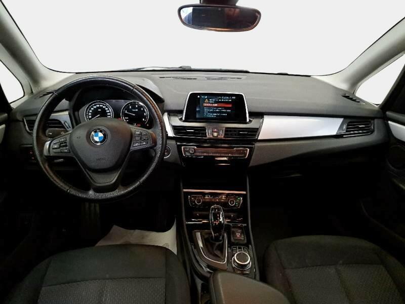 BMW 218 ACTIVE TOURER xDrive Business Aut.