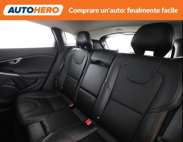 VOLVO V40 Cross Country D2