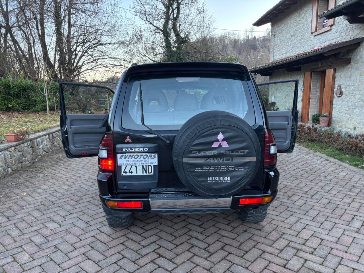 Mitsubishi Pajero 2.5 TDI 3p. GLX