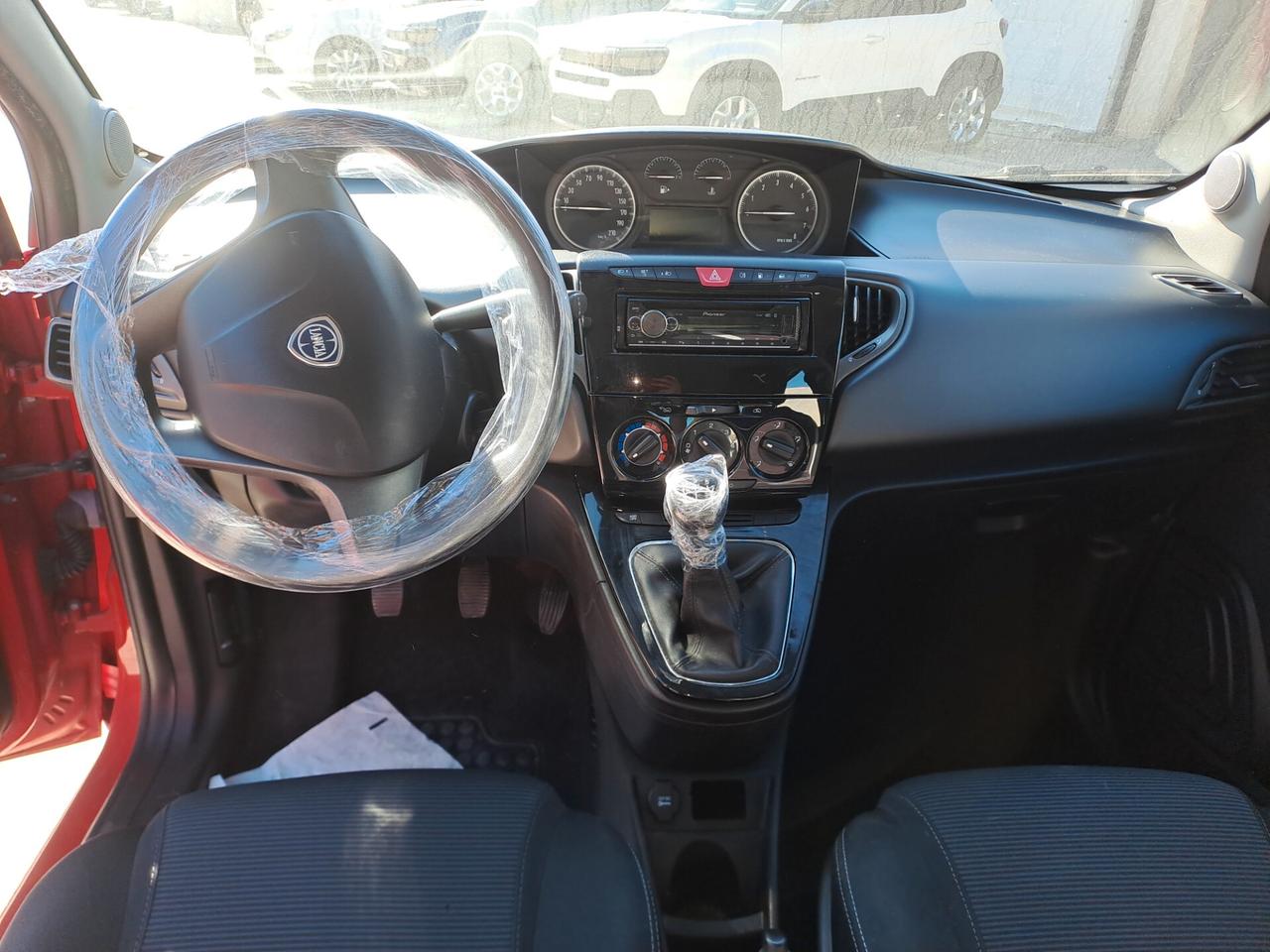 Lancia Ypsilon 1.2 69 CV 5 porte GPL Ecochic Gold