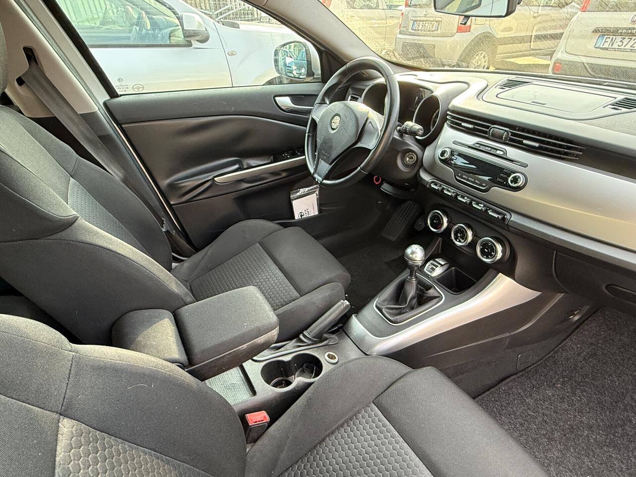 Alfa Romeo Giulietta 1.6 JTDm-2 105Cv Distinctive