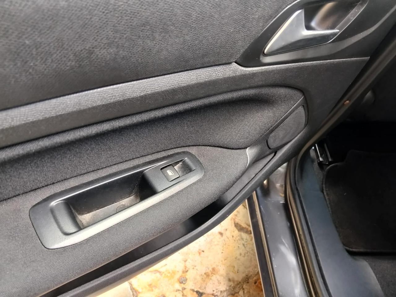 Peugeot 308 BlueHDi 130 S&S SW Tech Edition