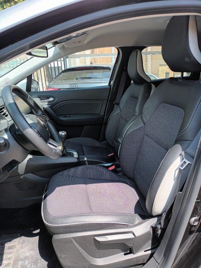 RENAULT Captur 1000 TCE TECHNO 90CV NAVI CARPLAY CAM"17 ITALIA