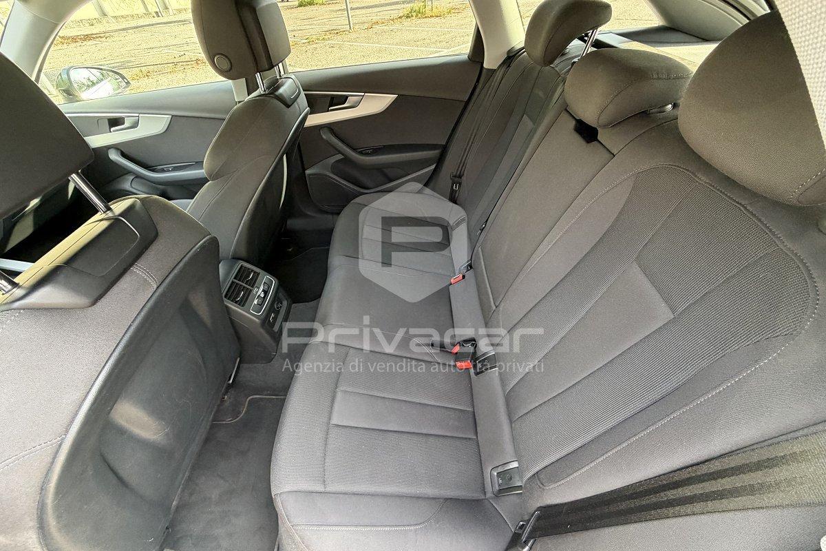 AUDI A4 Avant 35 TDI/163 CV S tronic S line edition
