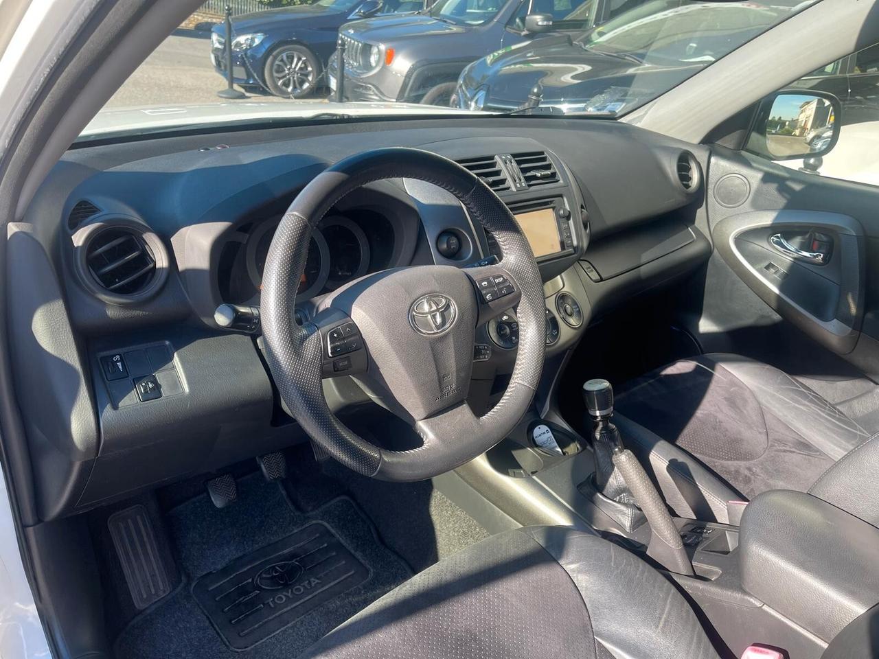 Toyota RAV 4 RAV4 2.2 D-4D 150 CV Lounge