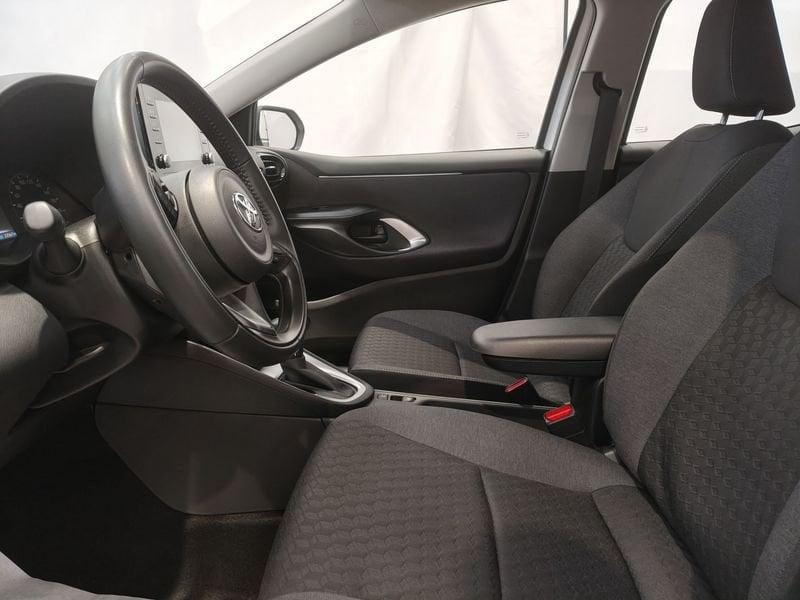 Toyota Yaris Hybrid Active MY22