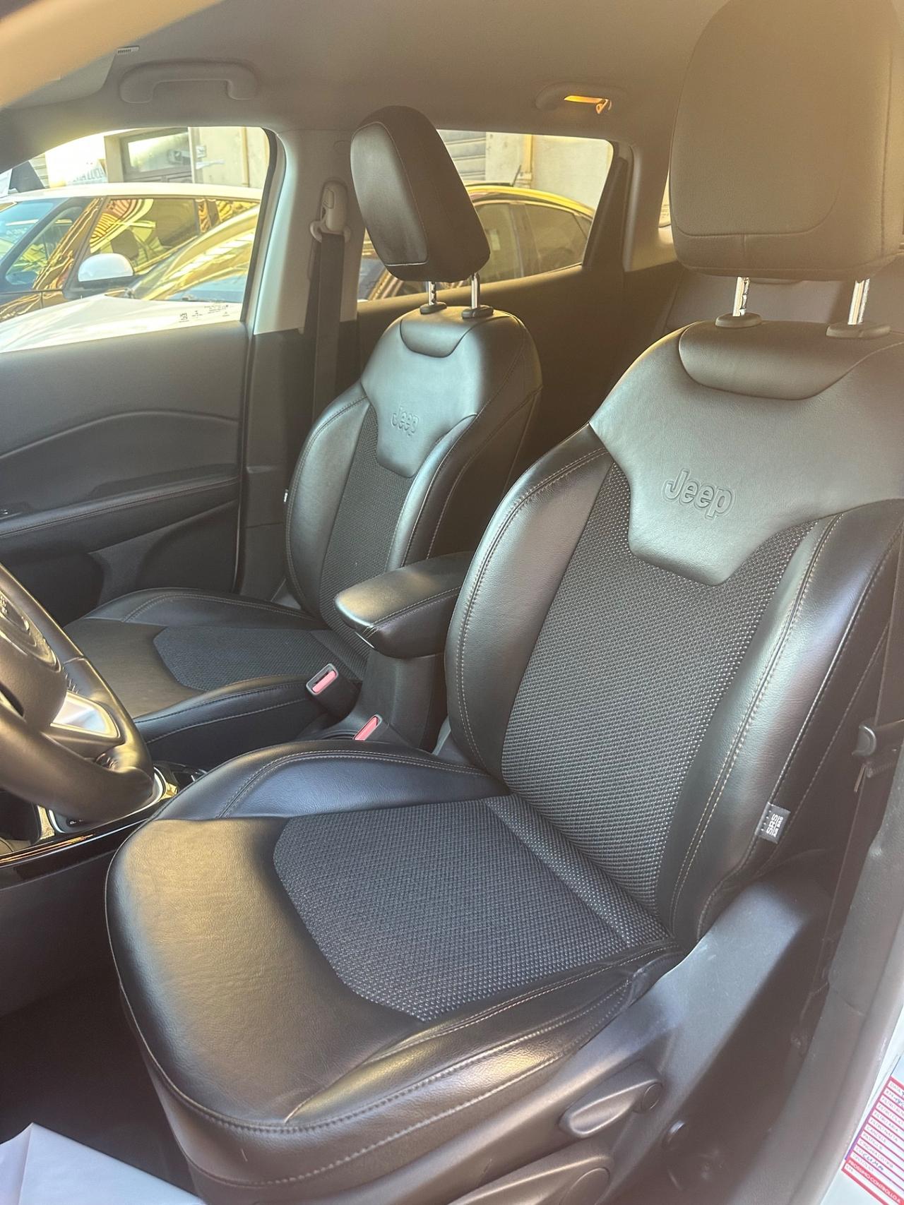 Jeep Compass 2.0 MTJ aut. 4WD Limited KM207399 CERT