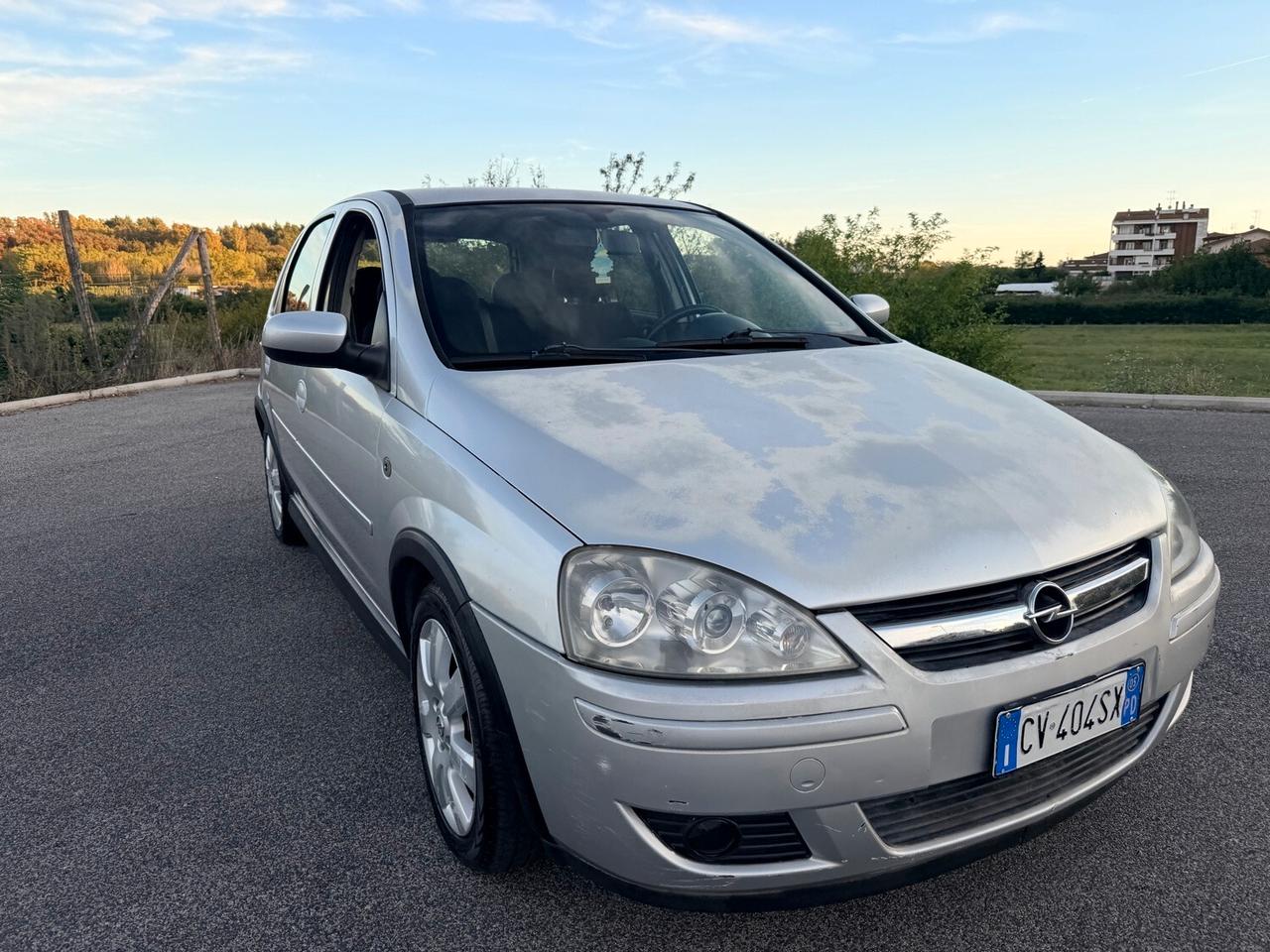Opel Corsa 1.2 Twinport 80cv 5 porte