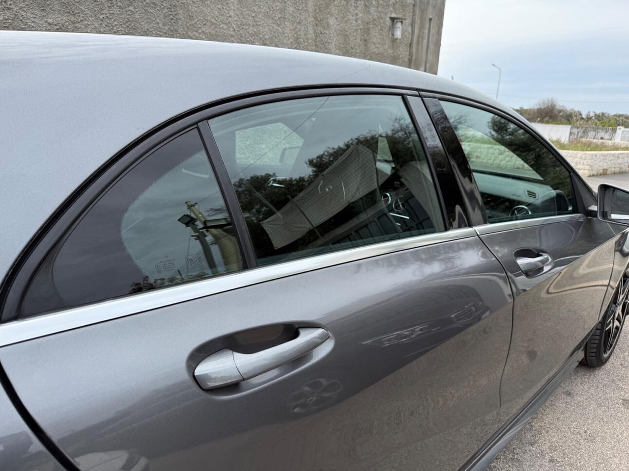Mercedes-benz A 200 CDI Premium AMG,Xeno Led,interni in pelle e alcantara,ecc.