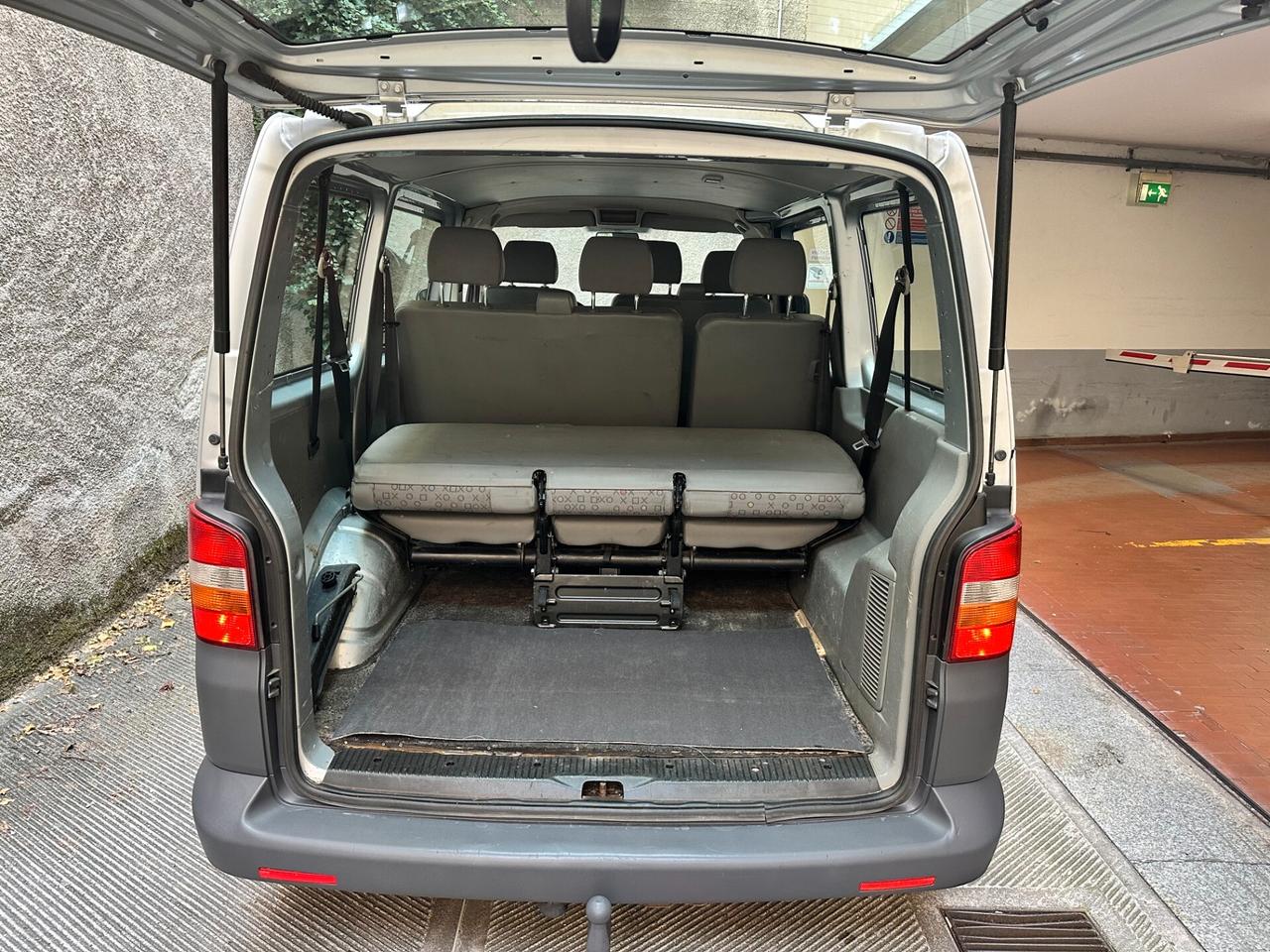 Volkswagen Transporter Caravelle 2.5 TDI/131CV PL Trendline