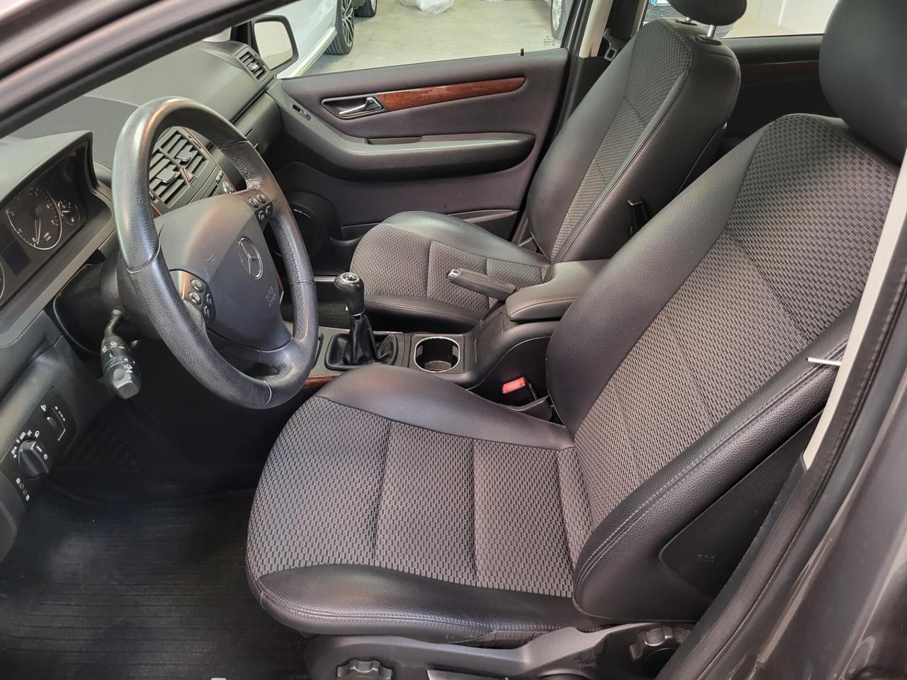 Mercedes-benz A 160 BlueEFFICIENCY Coupé Elegance