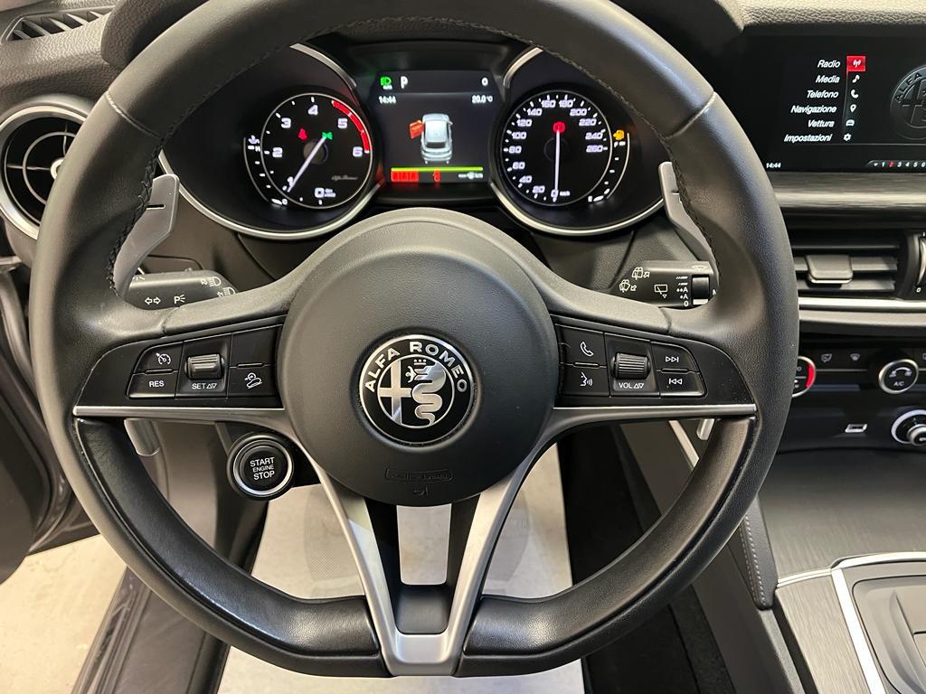 ALFA ROMEO Stelvio 2017 Stelvio 2.2 t Executive Q4 210cv auto