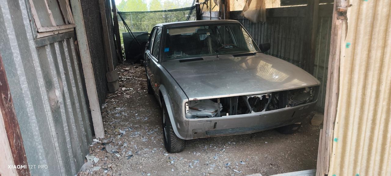 Alfa Romeo Alfetta 2.0 L (RARO TETTO APRIBILE)