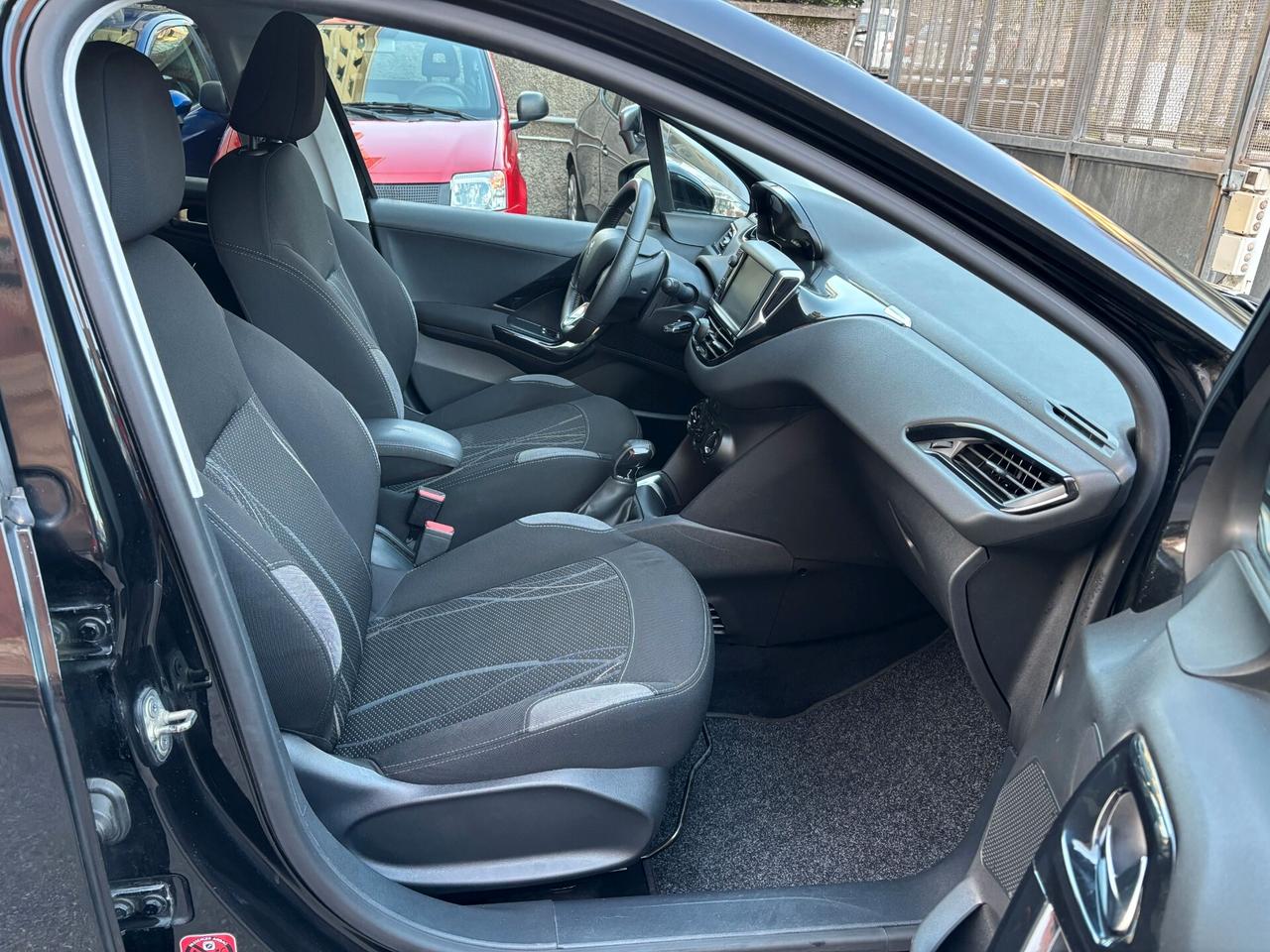 Peugeot 208 1.2 VTi 82 CV 5 porte Active UNIPROPRIETARIO