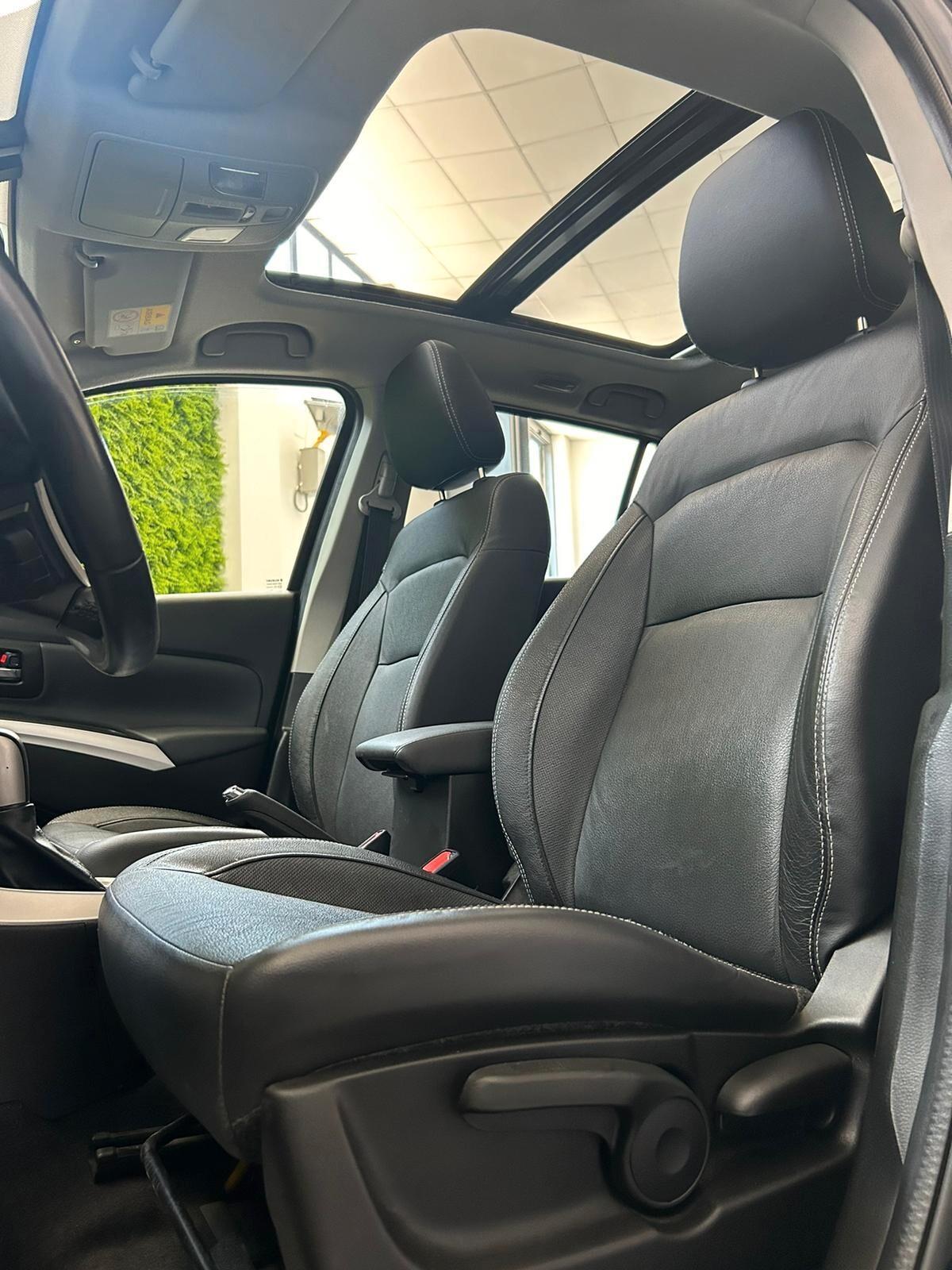 Suzuki S-Cross 1.4 Hybrid Starview