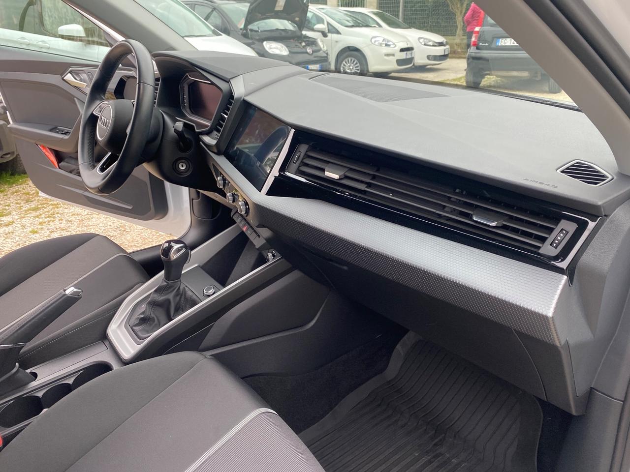 Audi A1 SPB 30 TFSI S tronic Identity Black