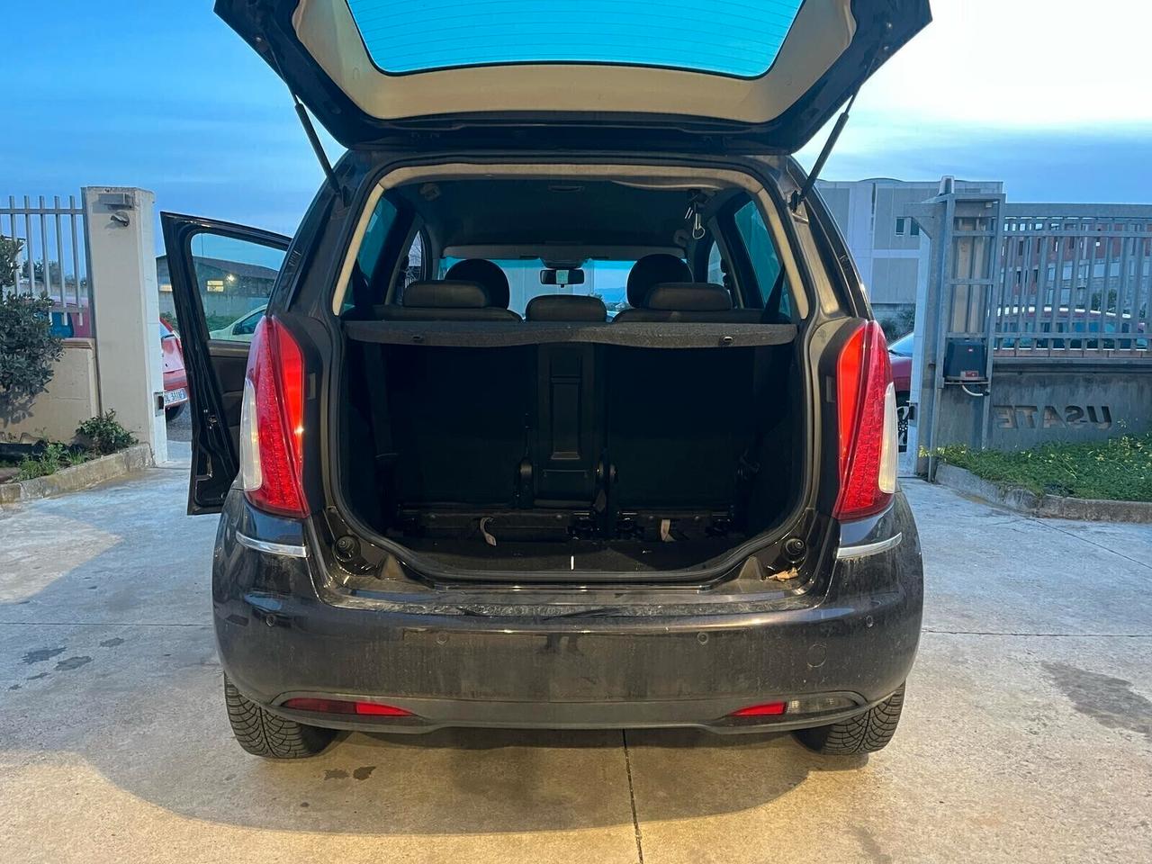 Lancia MUSA 1.3 Mjt 95 CV Gold 2012