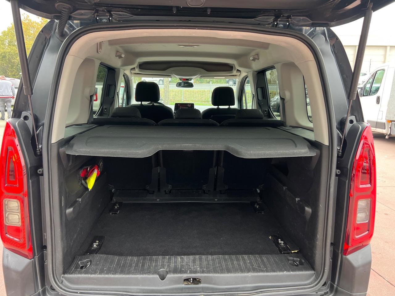 Citroen Berlingo BlueHDi 130 EAT8 S&S Van M Club