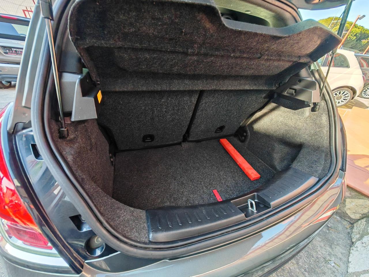 Lancia Ypsilon 1.2 benzina 11/2014 Cv69