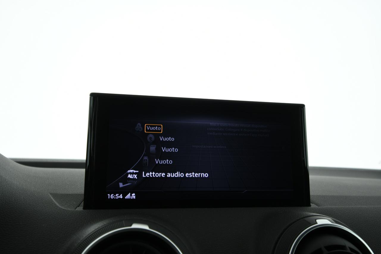AUDI Q2 30 2.0 tdi Business s-tronic NEOPATENTATI+CAMERA+ACC