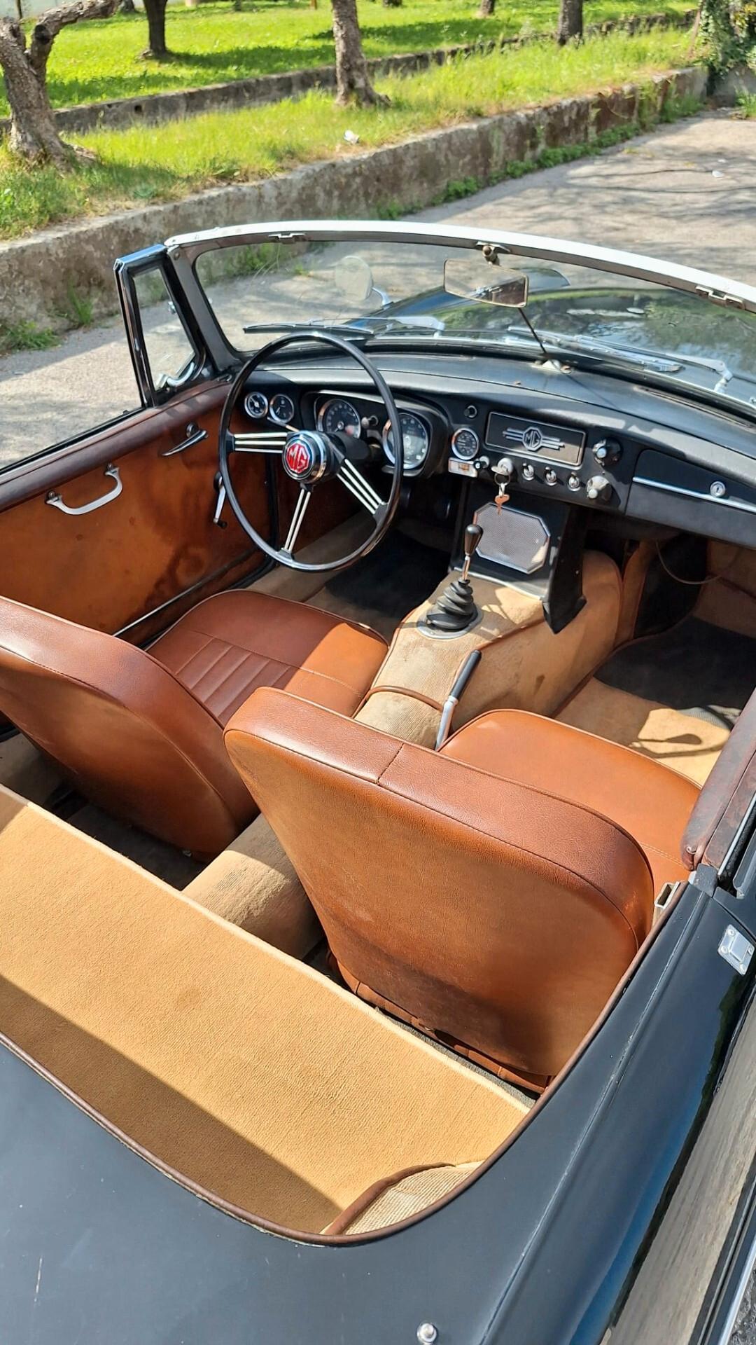 MGB ROADSTER - ASI - TARGA NERA PT