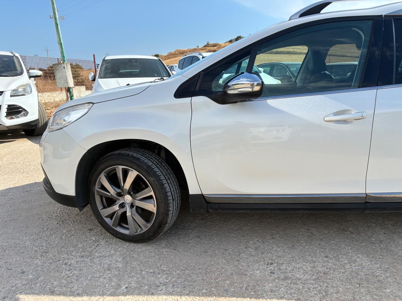 Peugeot 2008 BlueHDi 100 S&S Black Matt