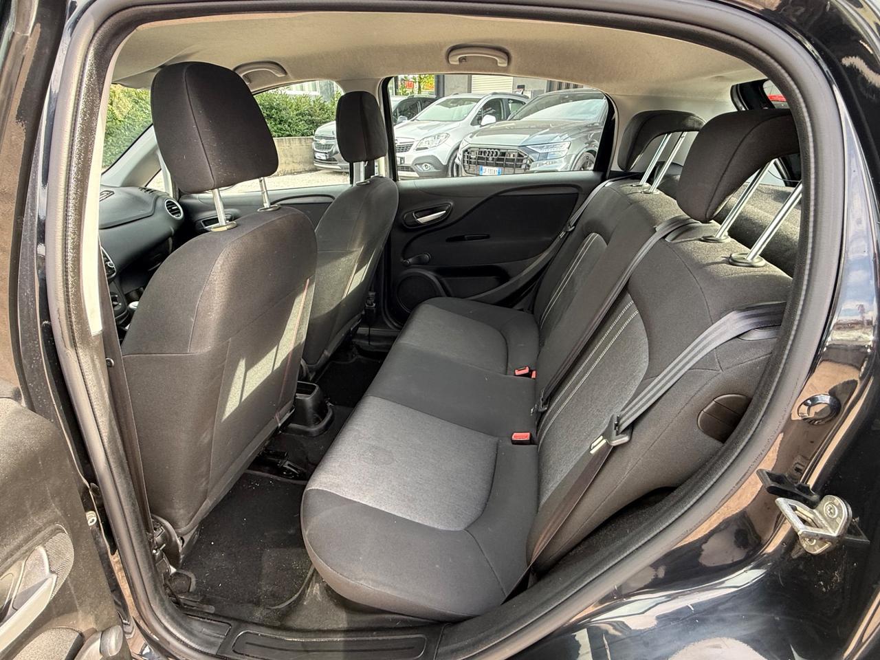 Fiat Punto 1.3 MJT II 75 CV 5 porte Street