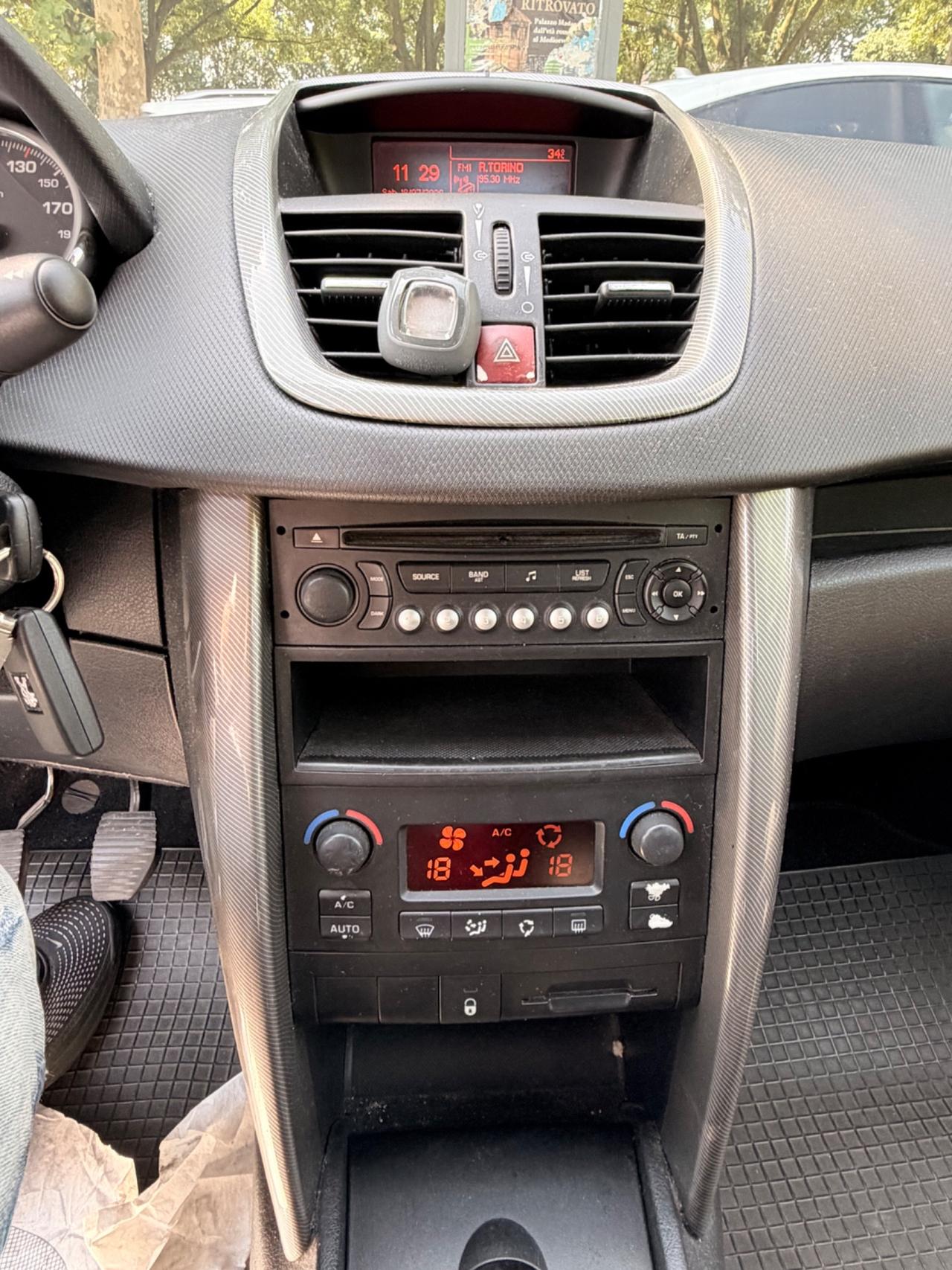 Peugeot 207 1.4 HDi 70CV 5p. X Line