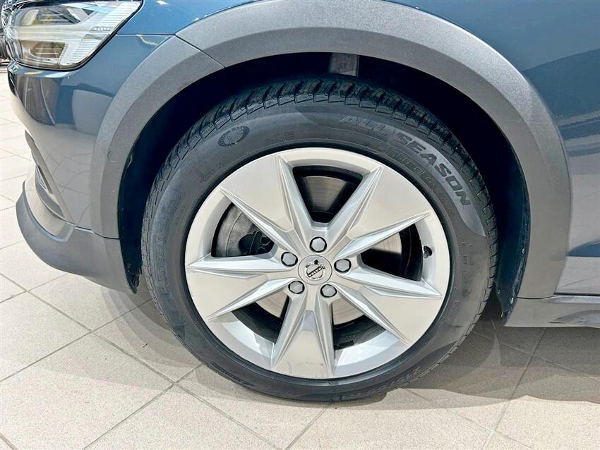 Volvo V60 Cross Country D4 AWD Geartronic