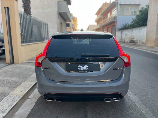 VOLVO V60 2.0 D3 R-design