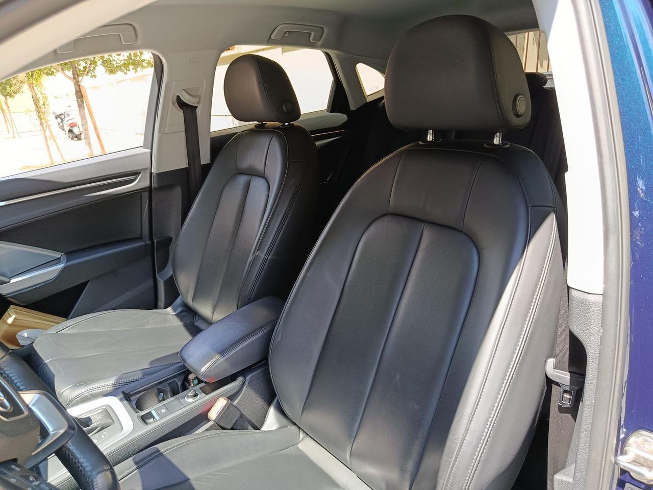 Audi Q3 2.0 TDI Business #6230
