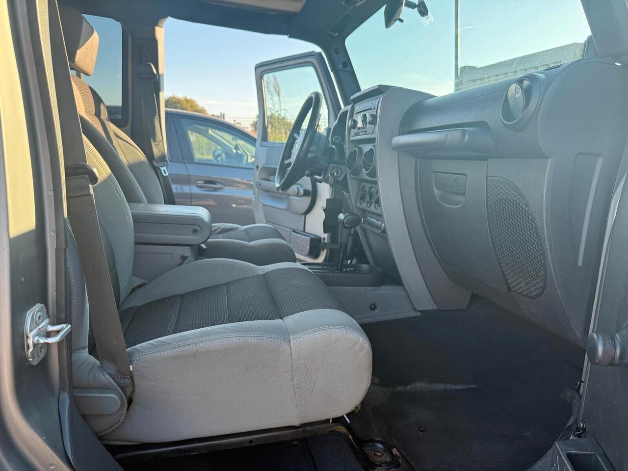 Jeep Wrangler Unlimited 2.8 CRD Sport Auto