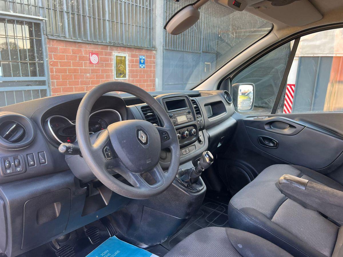 RENAULT trafic T29 2.0 dci 120cv L2H1 Plus