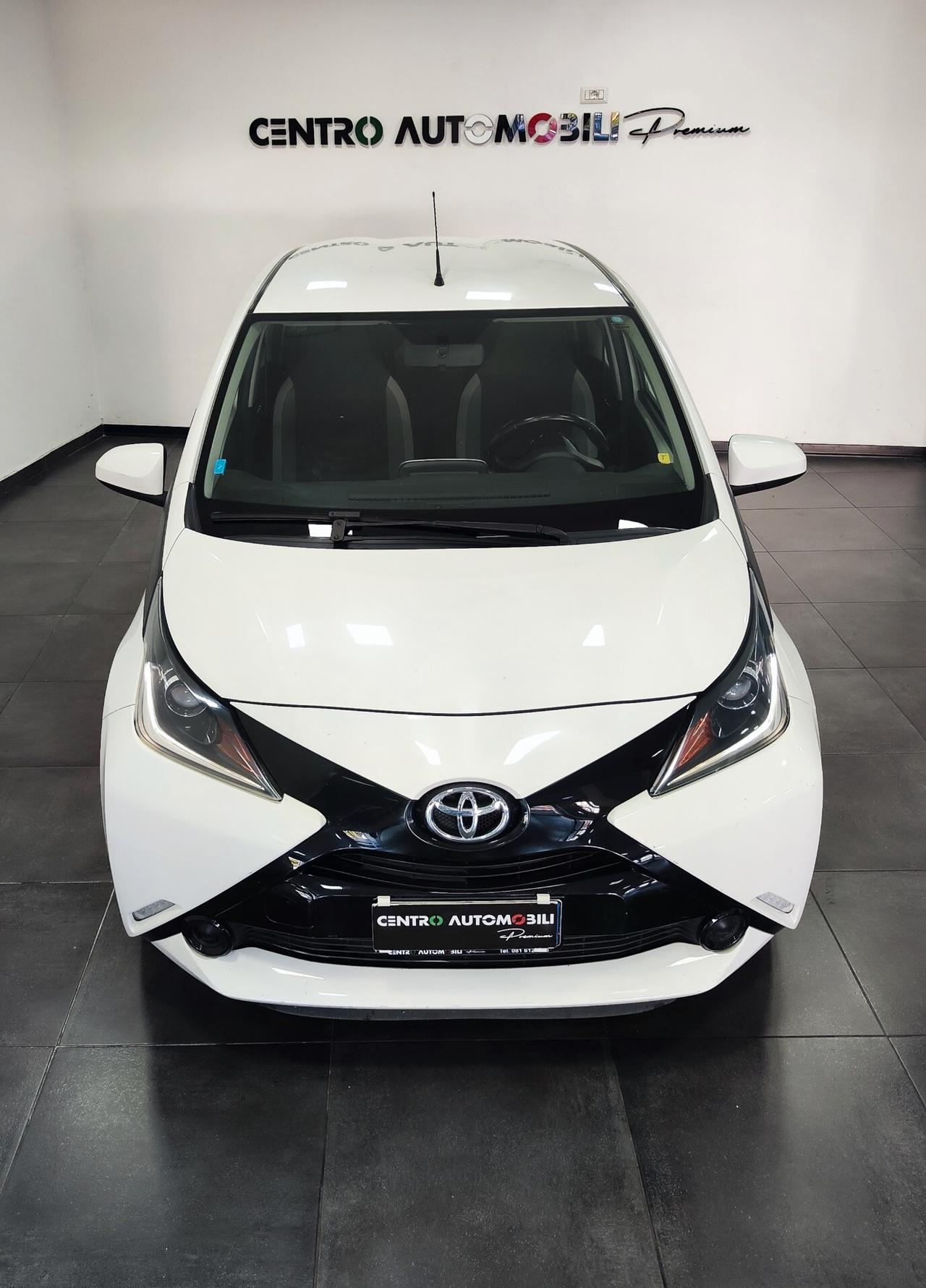 Toyota Aygo 1.0 VVT-i 69 CV 5 porte x-wave