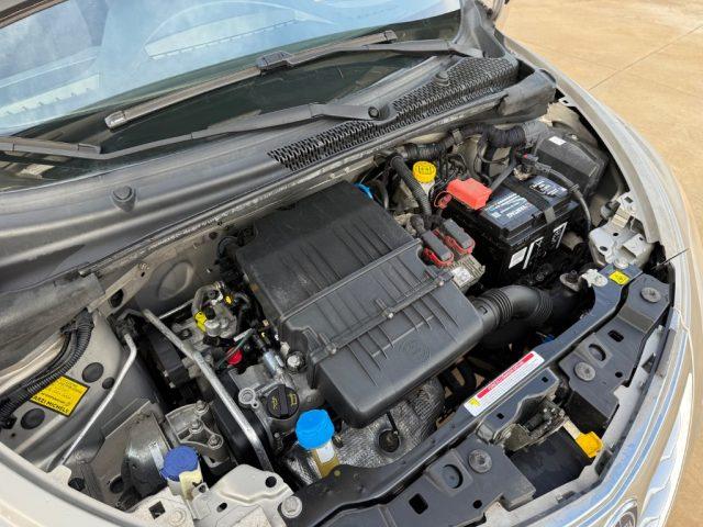 LANCIA Ypsilon 1.2 69 CV 5 porte Gold BICOLOR