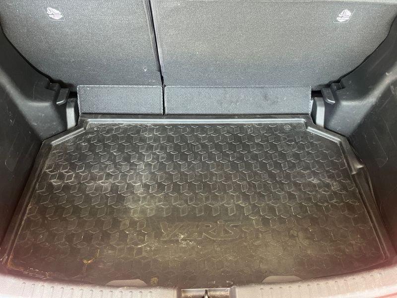 Toyota Yaris Yaris 1.5h Premiere