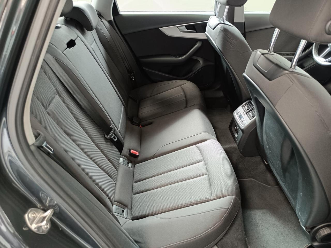 Audi A4 Avant 35 TDI/163 CV S tronic Business Advanced