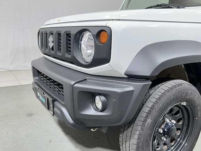 Suzuki Jimny 1.5 5MT Top