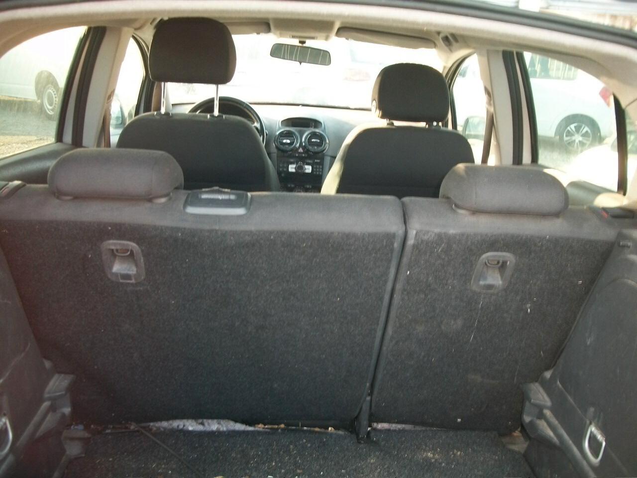 Opel Corsa 1.3 CDTI 75CV ecoFLEX 5 porte Club EURO 04 KM 230450 SI NUOVI PATENTATI COME VISTA