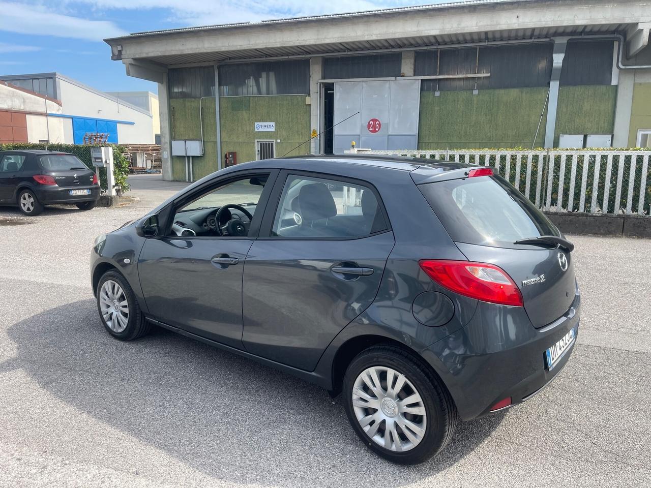 Mazda 2 Neopatentati