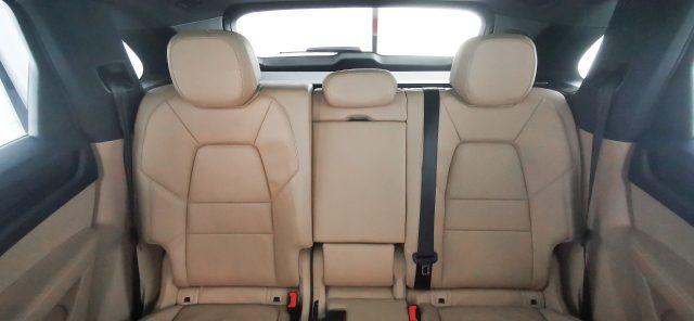 PORSCHE Cayenne 3.0 V6