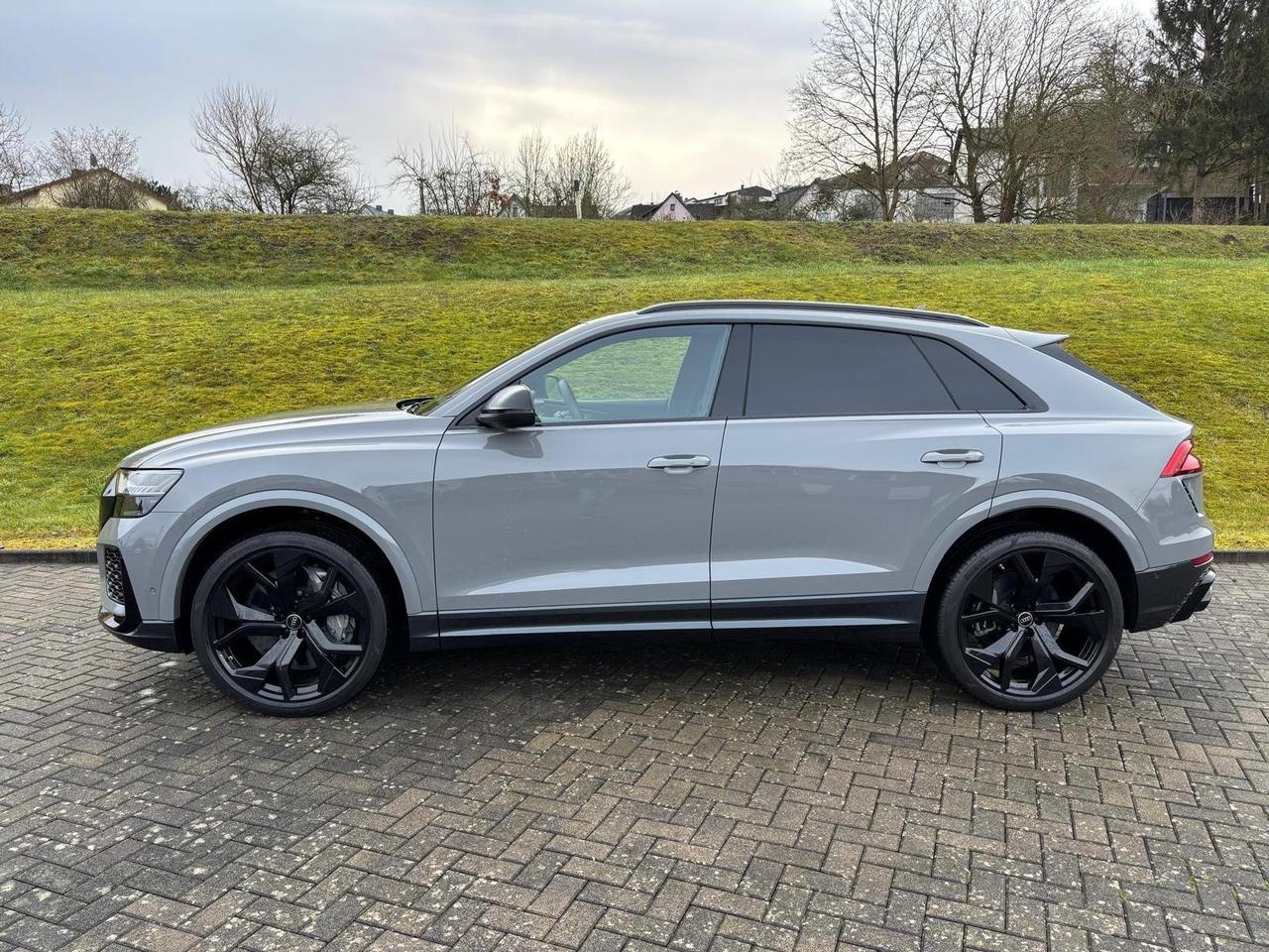 Audi RSQ8 4.0 quattro - possibilità noleggio no scoring