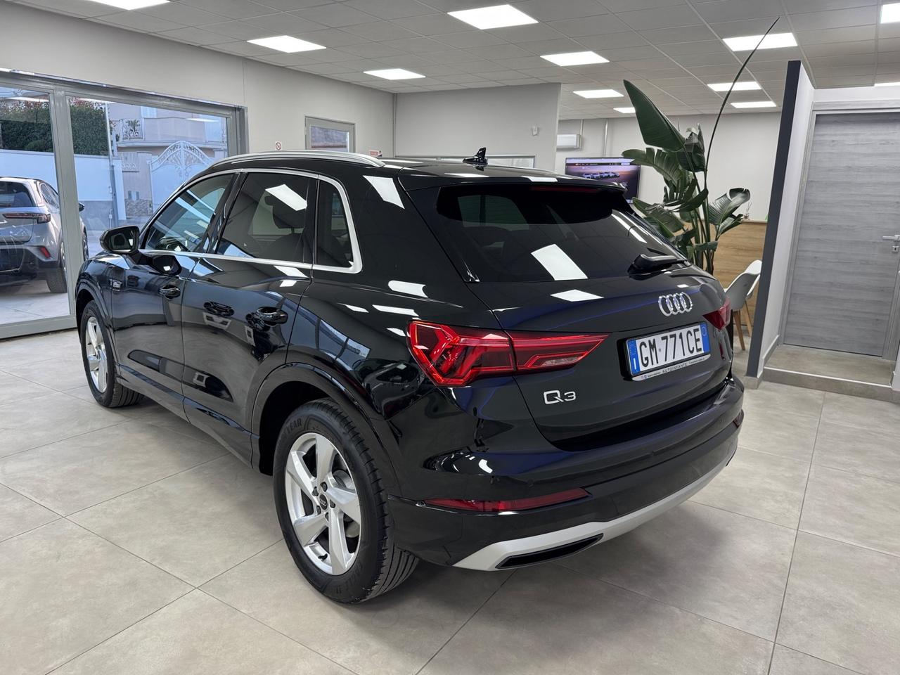 Audi Q3 35 TDI S tronic Business Advanced