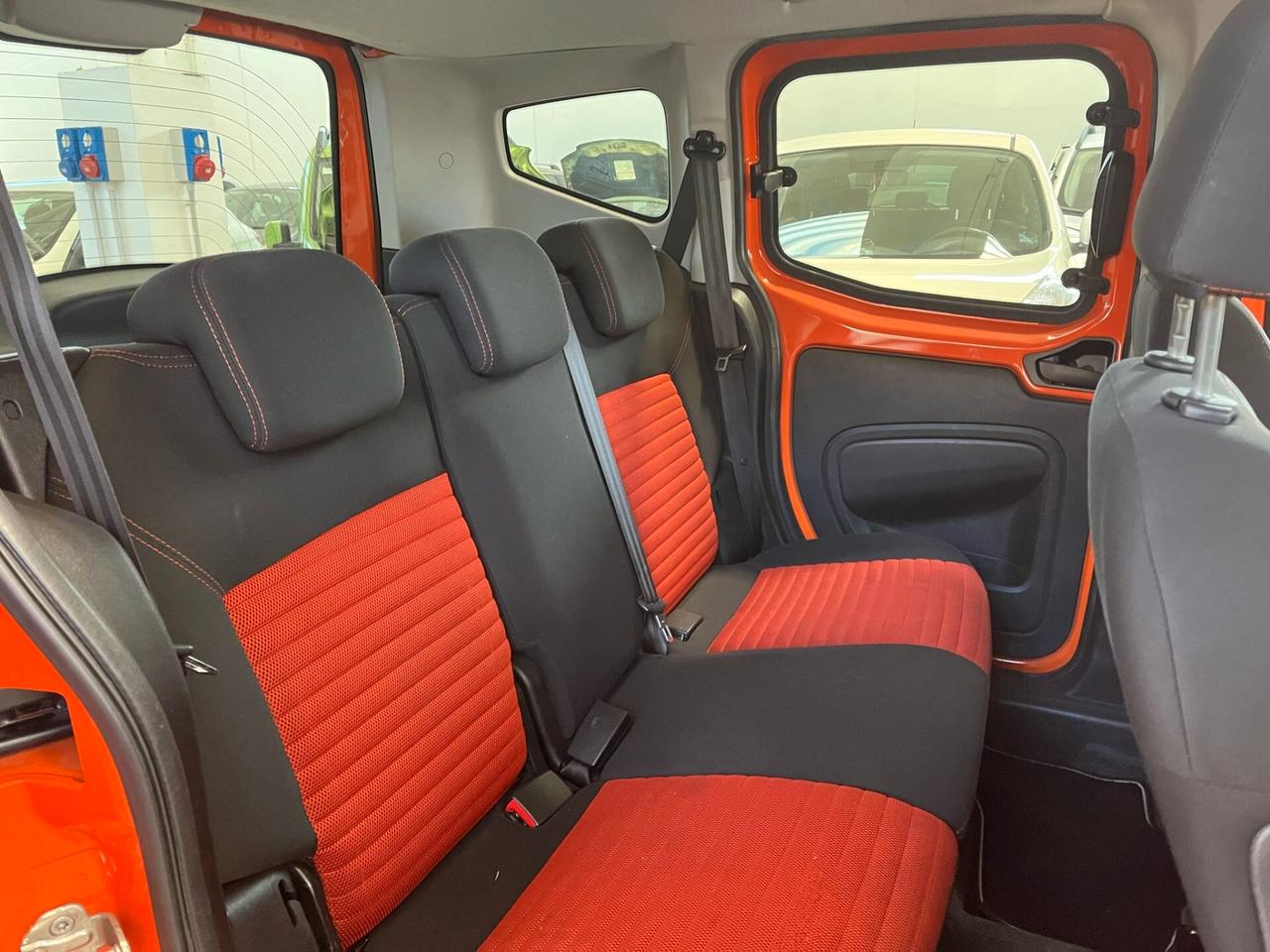 Fiat Qubo 1.3 MJT 75 CV Trekking