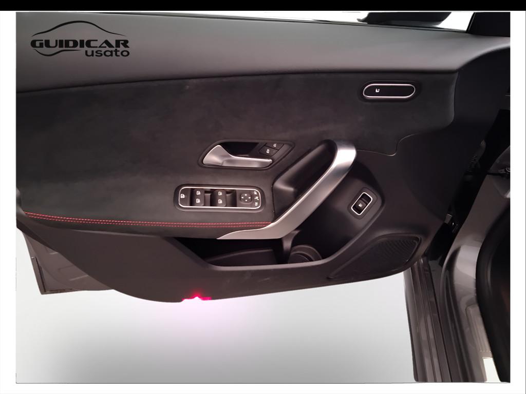 Mercedes-Benz Classe A - W177 2023 - A 250 e phev AMG Line Advanced Plus auto