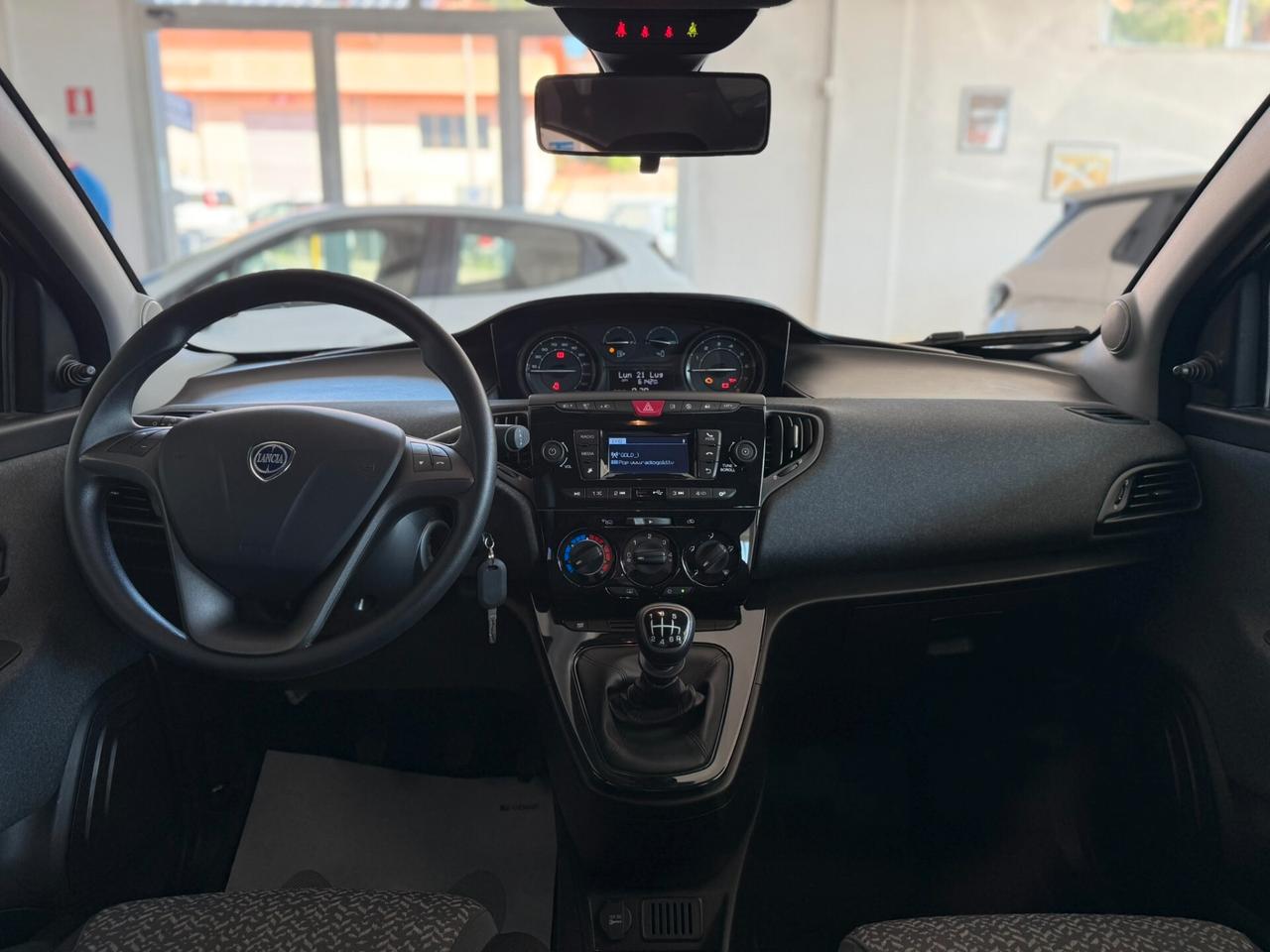 Lancia Ypsilon 1.0 FireFly 5 porte S&S Hybrid Gold