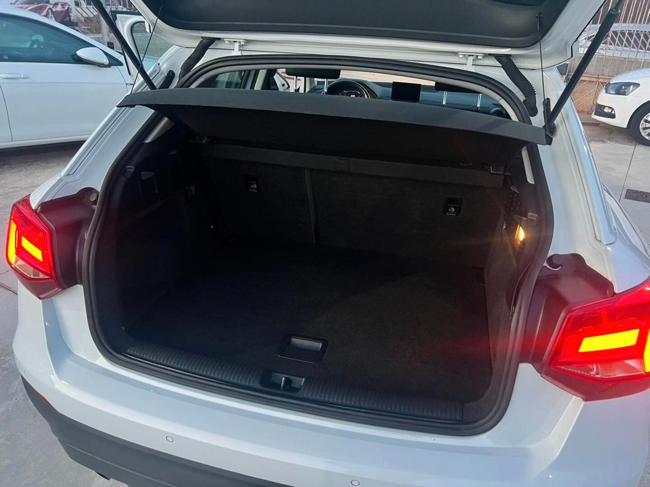 Audi Q2 1.6 TDI 116CV S tronic -PERLA-