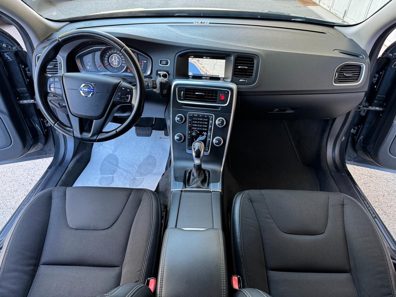 Volvo V60 1.6 d2 Momentum Powershift GARANZIA24MES