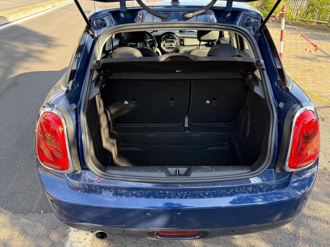 Mini 1.5 Cooper D Business XL Cambio Automatico