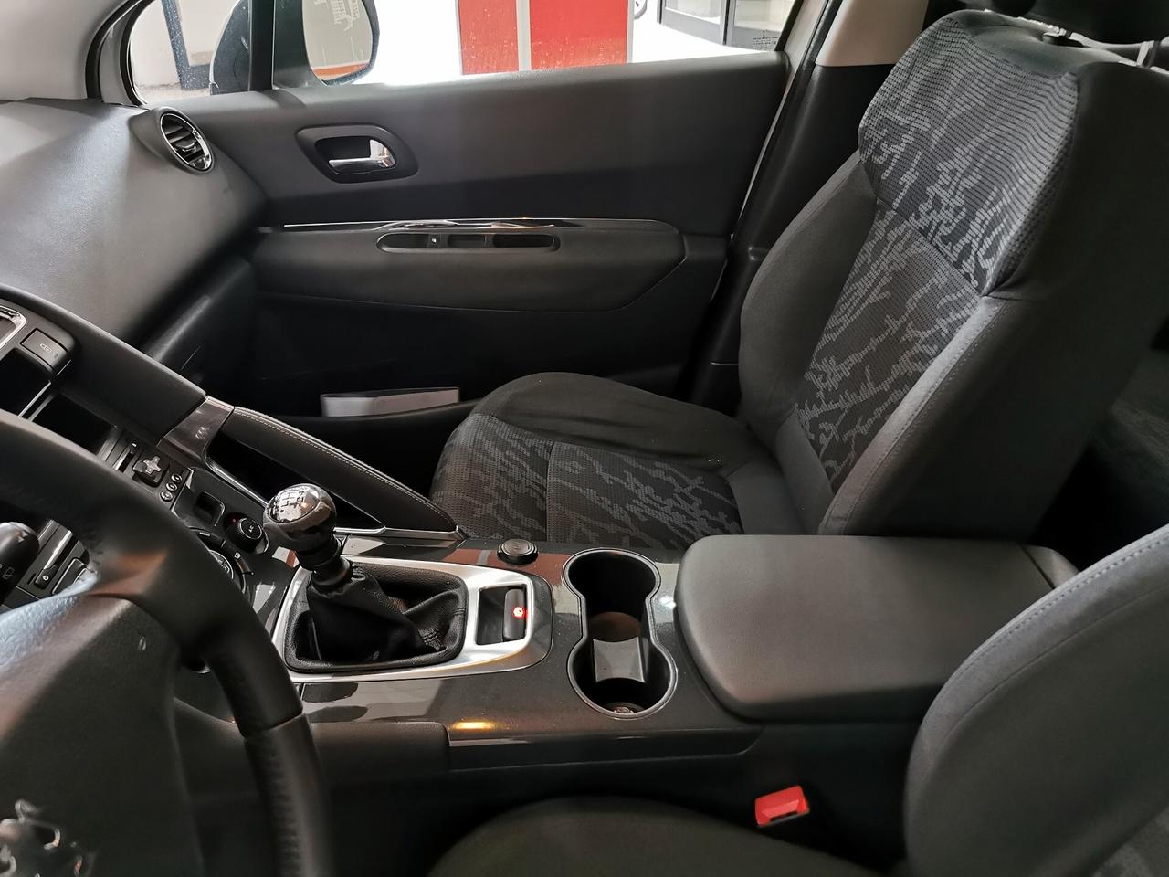 Peugeot 3008 1.6 HDi 112CV Active AUTOCARRO